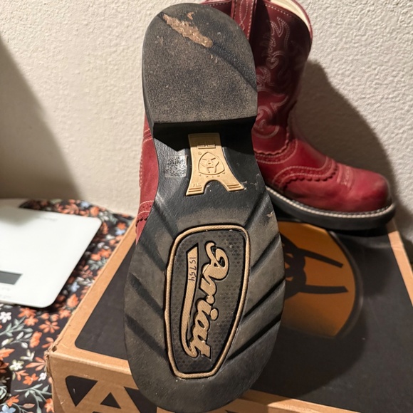 Ariat Original Baby Fat Red Boots Hard To Find SZ 9.5 - Picture 11 of 14